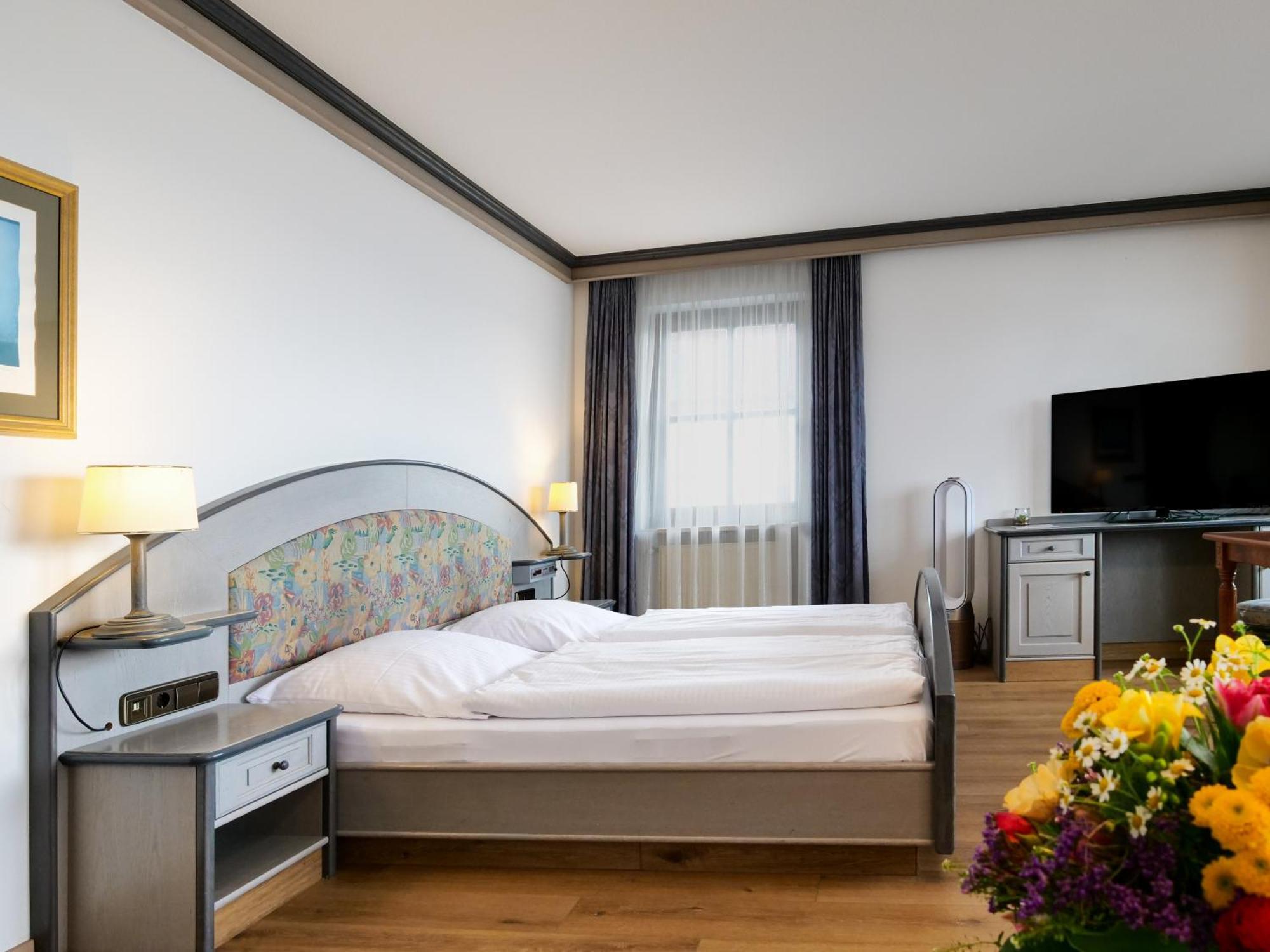 Seehotel Pegasus Хершинг ам Амерзе Екстериор снимка