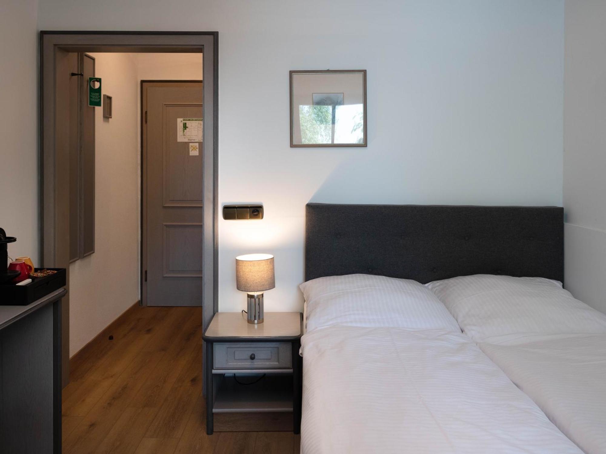 Seehotel Pegasus Хершинг ам Амерзе Екстериор снимка