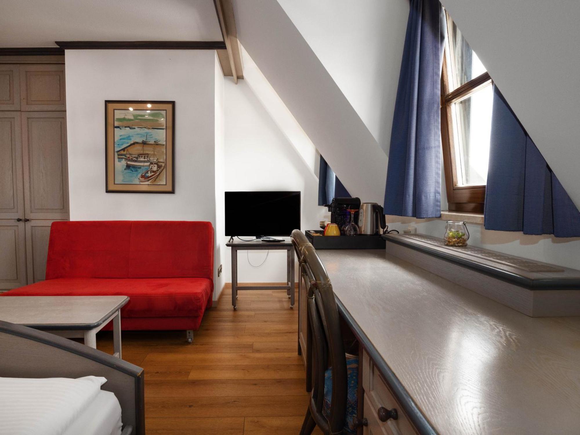 Seehotel Pegasus Хершинг ам Амерзе Екстериор снимка