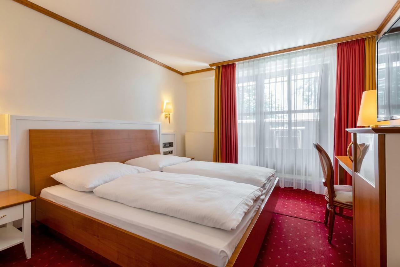 Seehotel Pegasus Хершинг ам Амерзе Екстериор снимка